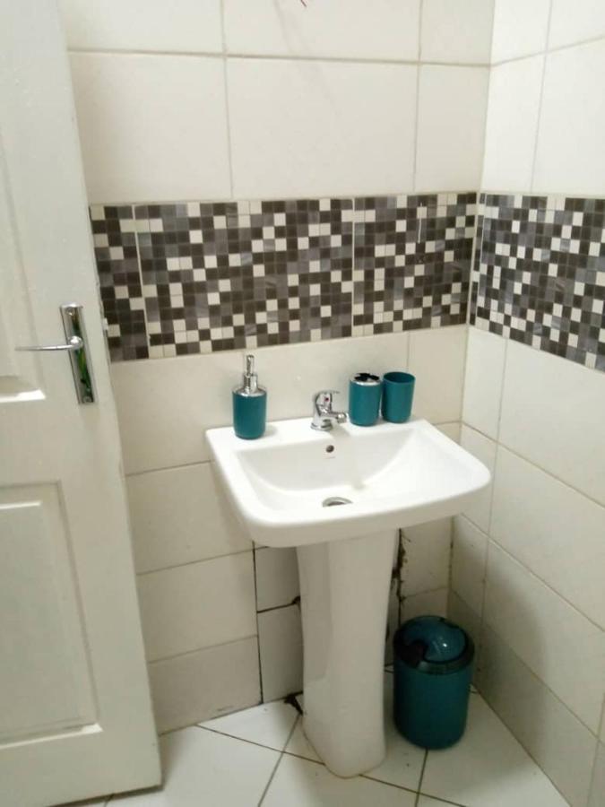 Yaoundé Residence Sh מראה חיצוני תמונה