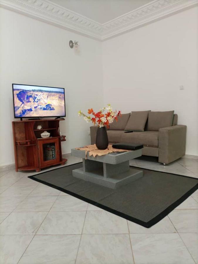 Yaoundé Residence Sh מראה חיצוני תמונה