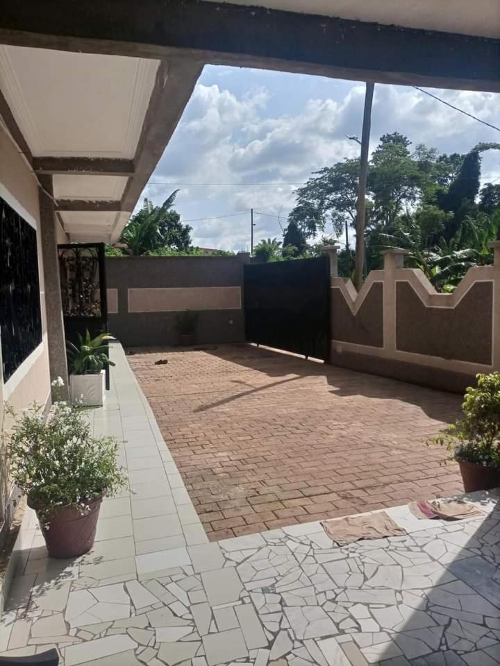 Yaoundé Residence Sh מראה חיצוני תמונה